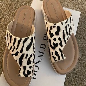 Size 7 Donald pliner Sandals